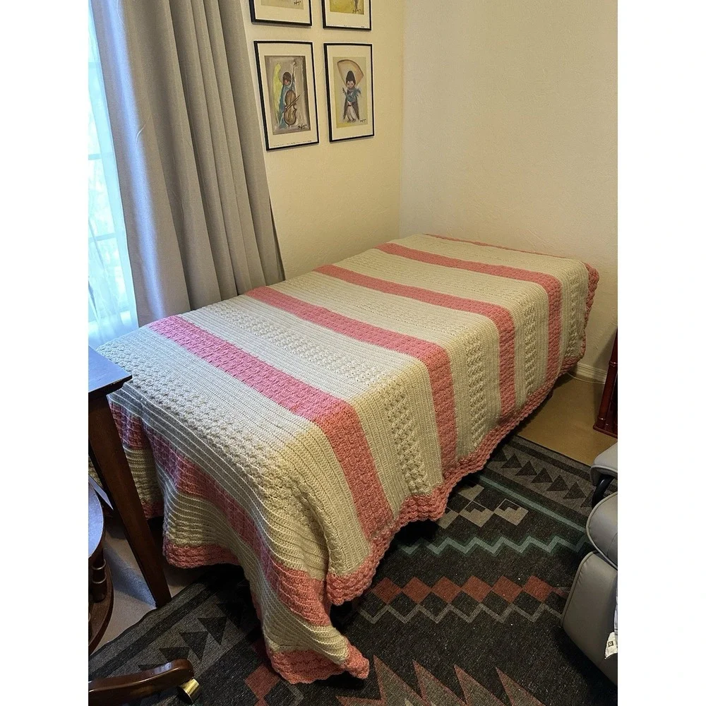 Afghan Crochet Blanket Twin Bedspread Pink Ivory/Beige Stripe French Knot ~75X99